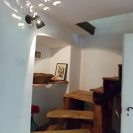 Pocitniska Hisa Obrekar Country house