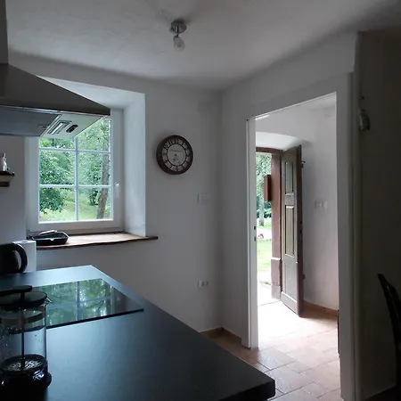 Country house Pocitniska Hisa Obrekar
